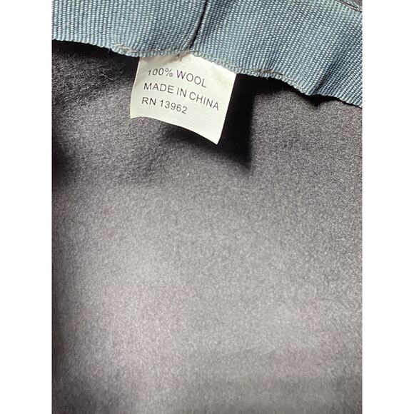 100% Wool Cloche Bucket 1920 Style Gray Hat Leather Black Bands Button Accent - Picture 4 of 5